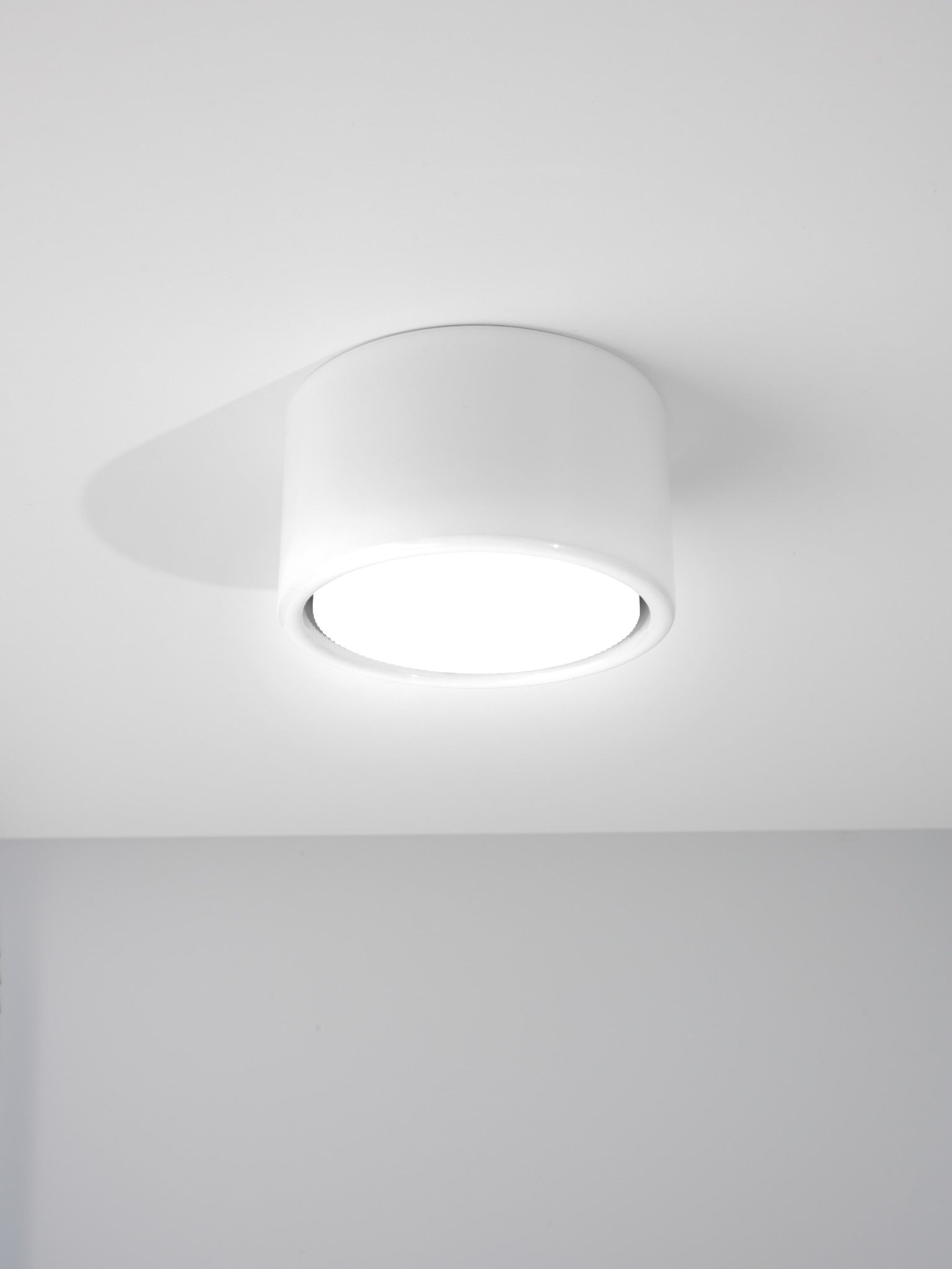 Sleek Ceramic Recessed Spotlight – Energy-Efficient, EU-Certified for Modern Interiors