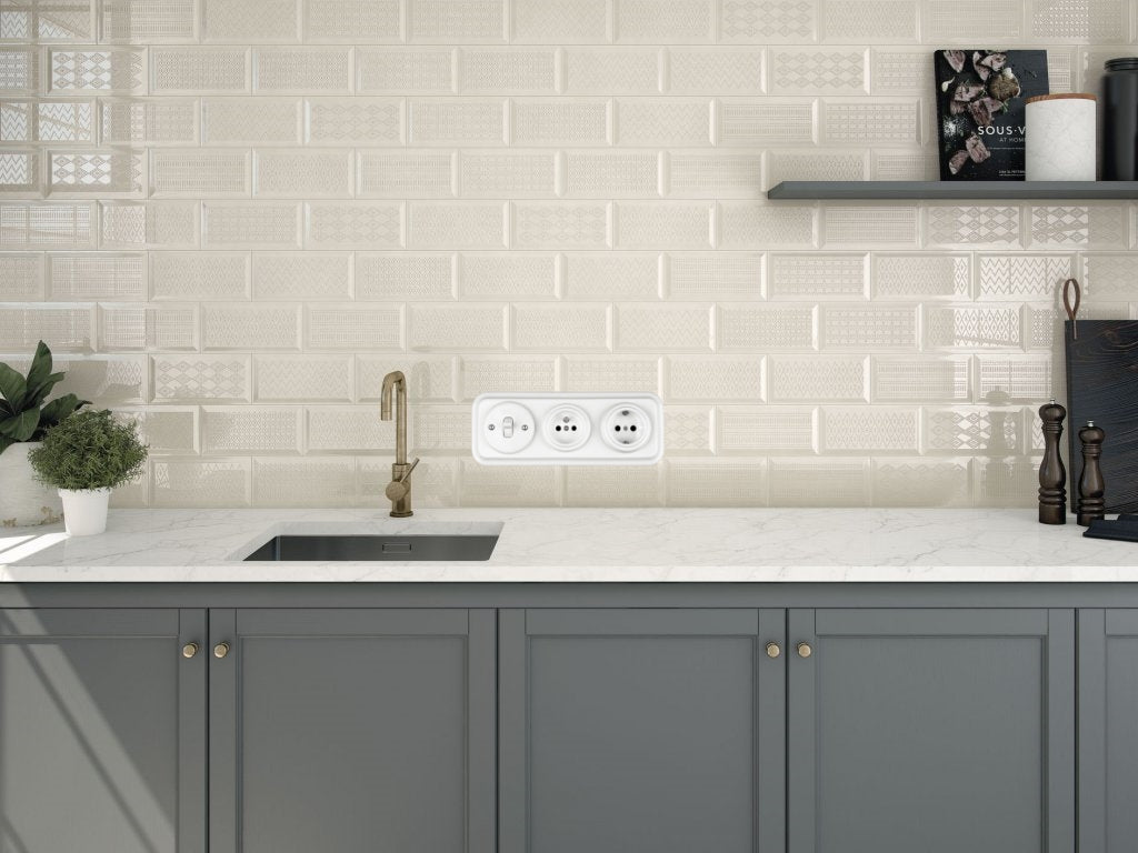 New Arrivals Square Flush Mounted Porcelain Electric Toggle Switch